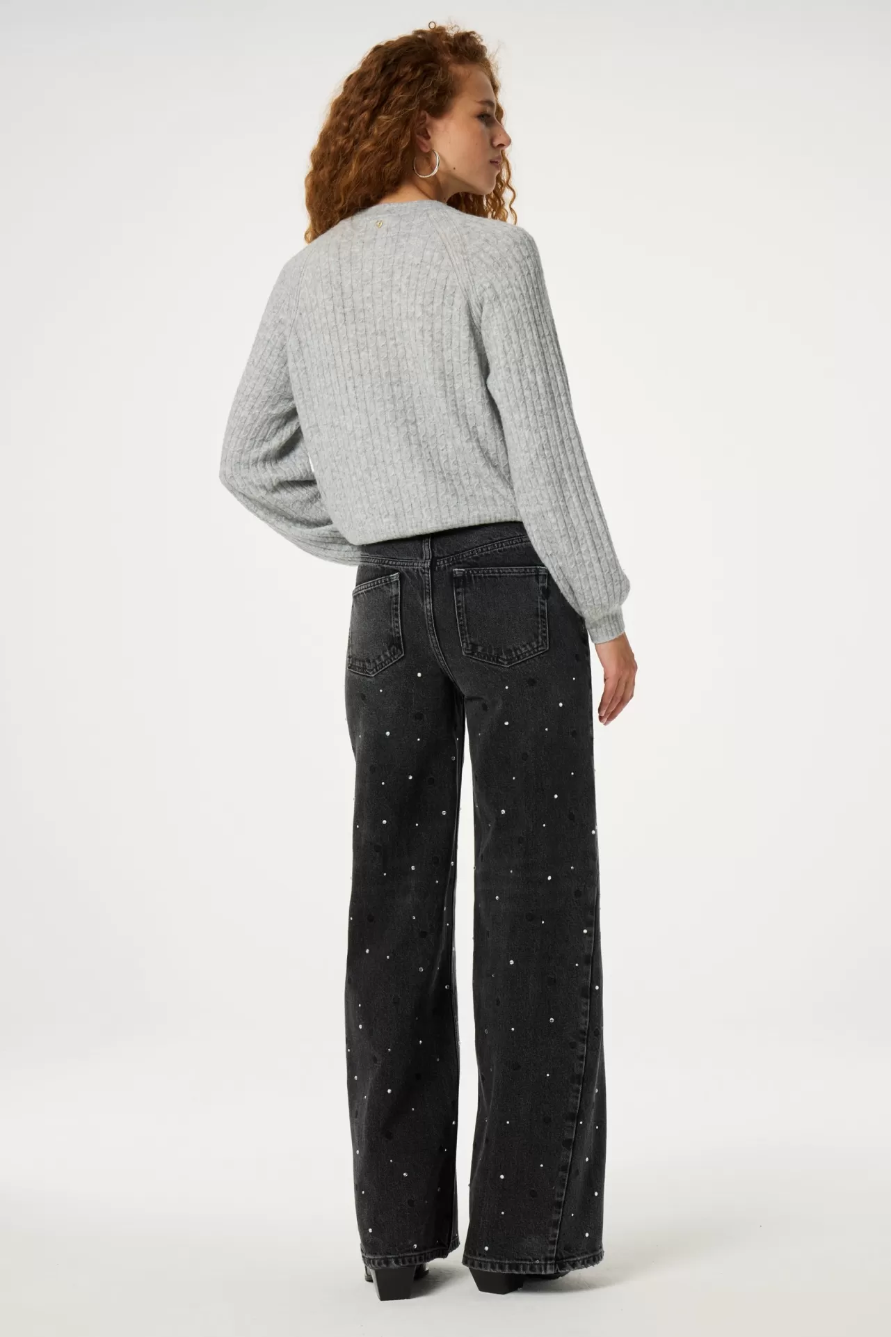 charlotta_cardigan_2-2.webp Fabienne Chapot Charlotta Cardigan* Truien & Vesten