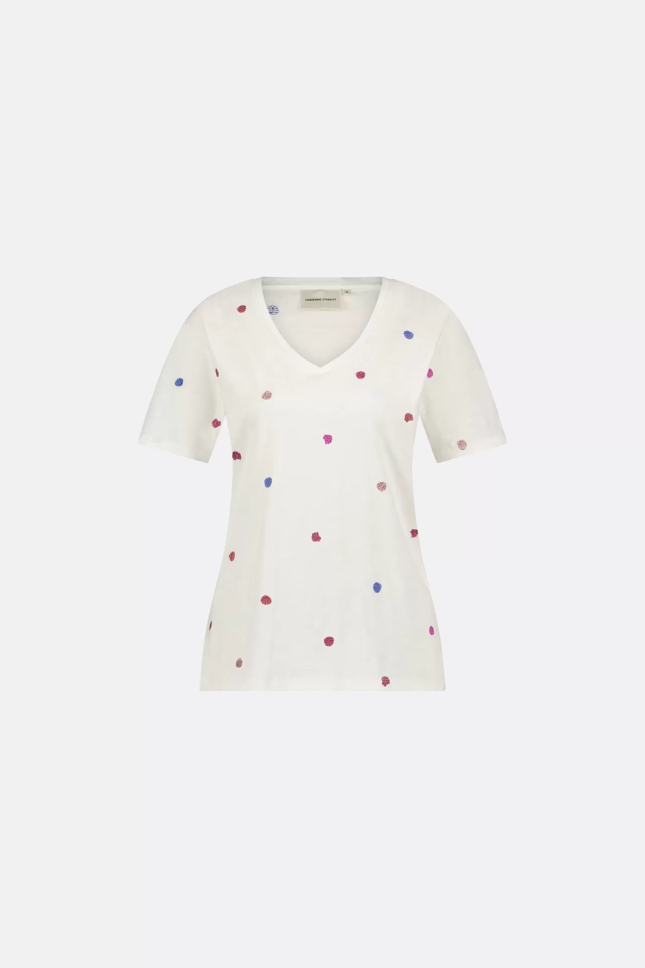 phil_vneck_tshirt_3.webp Fabienne Chapot Phil V-Neck T-Shirt* More Responsible Styles | Tops & T-Shirts