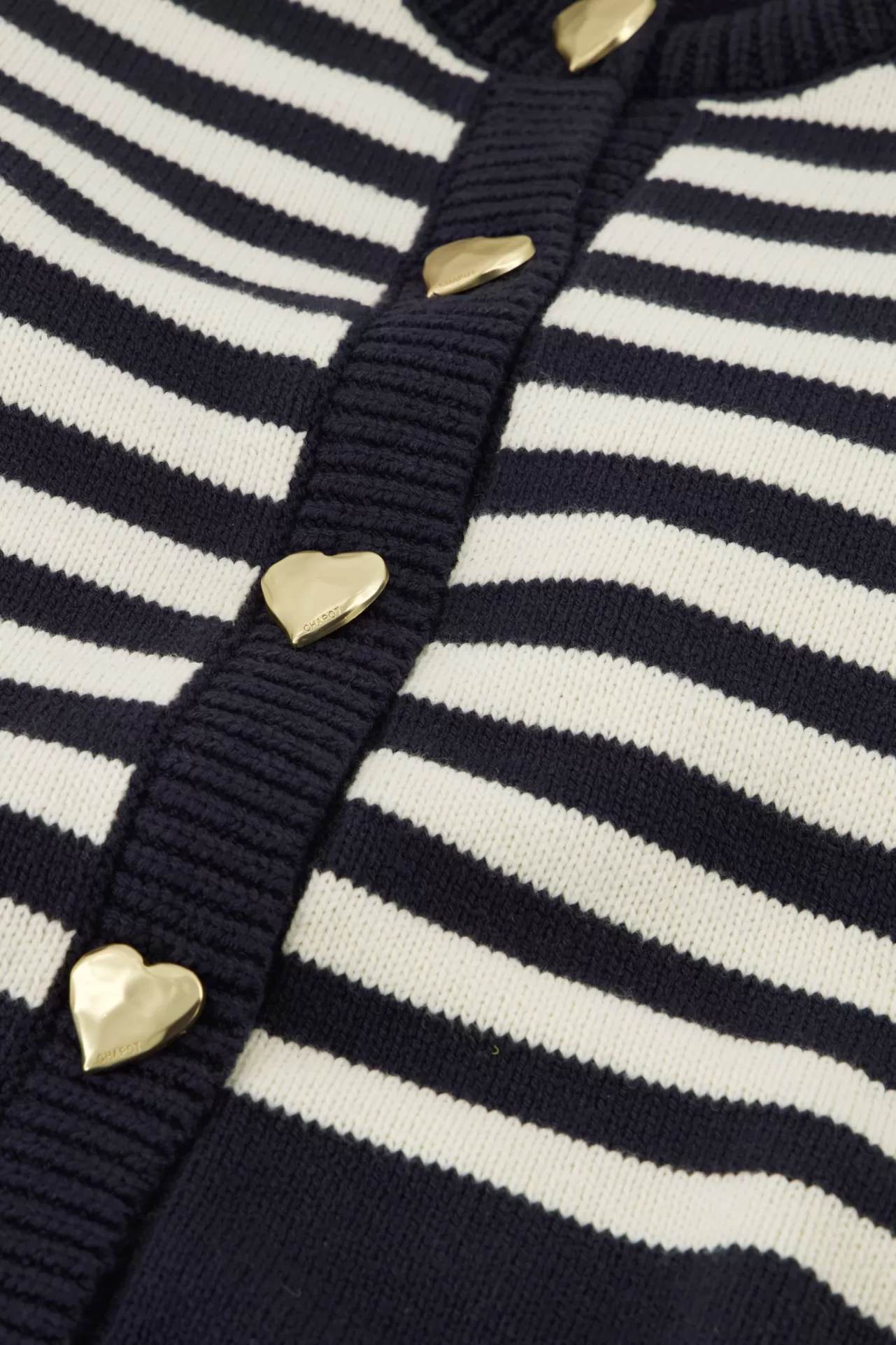 stine_cardigan_4.webp Fabienne Chapot Stine Cardigan* More Responsible Styles | Truien & Vesten